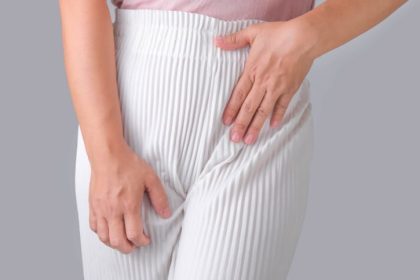 Démangeaisons intimes persistantes chez la femme - causes et quand consulter